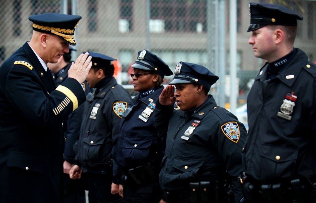 5 reasons police officers should have college degrees