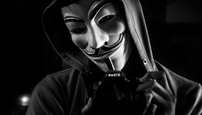 Anonymous disrupts Chicago police radios with N.W.A.