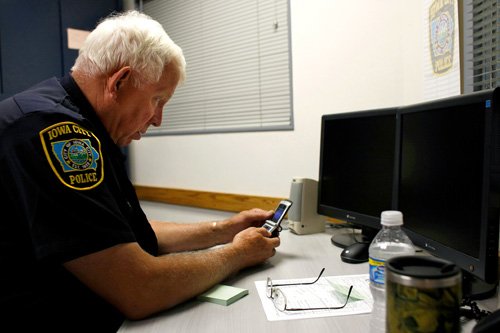 Can the Police Search Your Cell Phone Without a Warrant ...