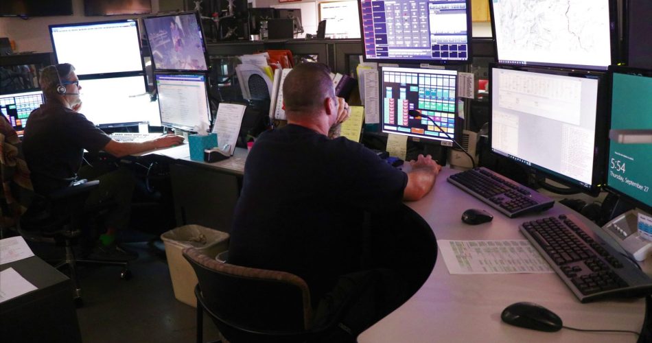 How to Become a 911 Dispatcher