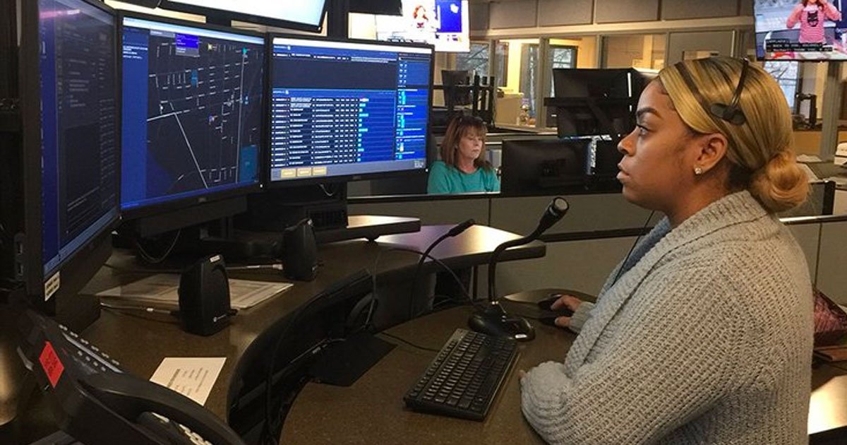 Mom Dials 911 Because Kids Are Starving  Then Dispatcher ...